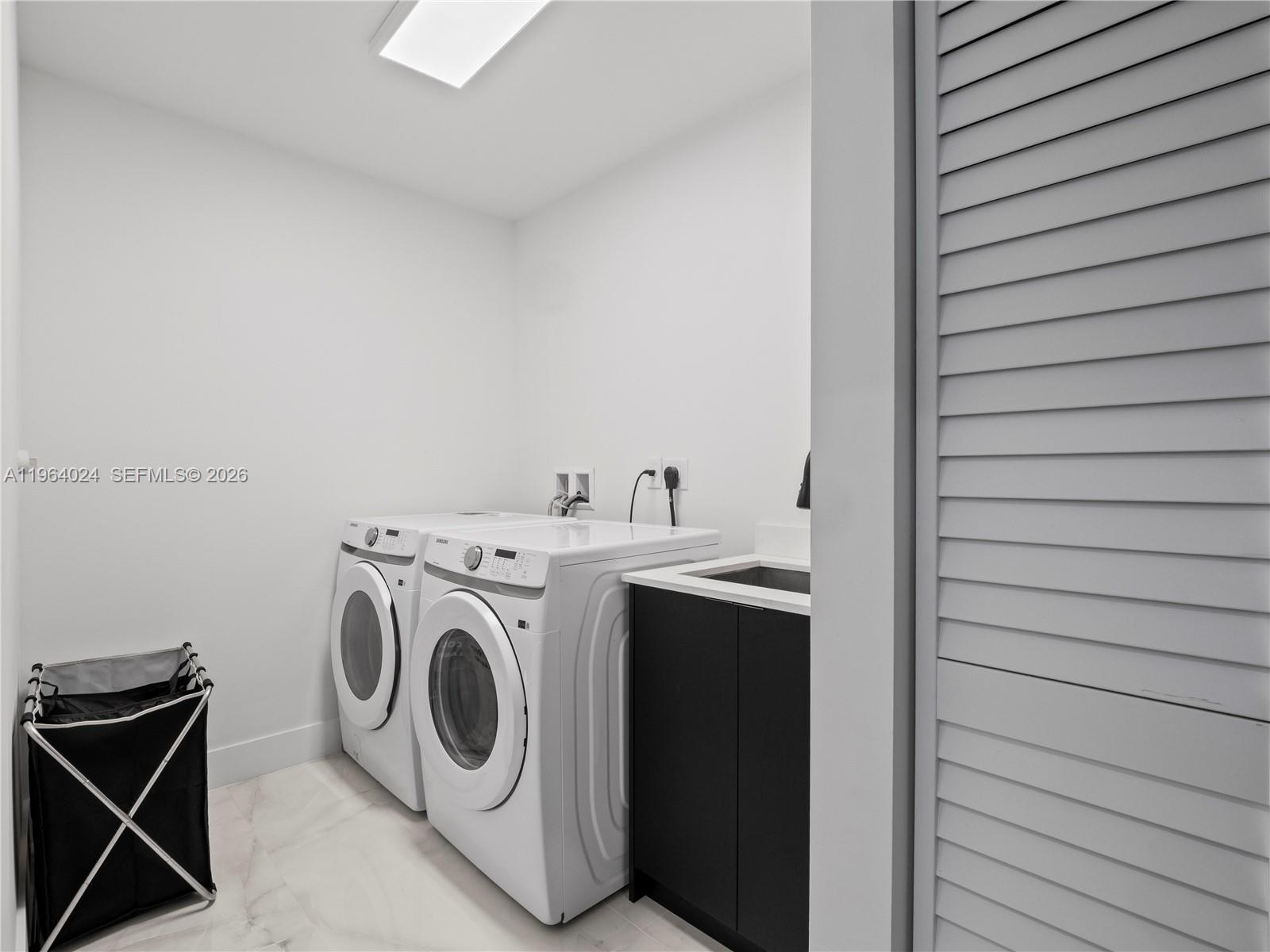 IVANHOE ESTATES - Residential