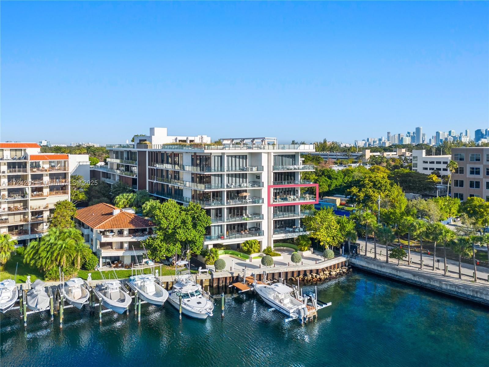 BRICKELLS FLAGLER - Residential
