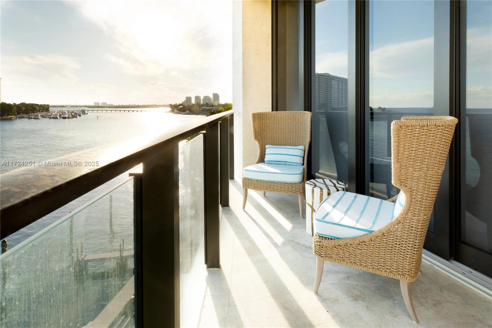 BRICKELLS FLAGLER - Residential
