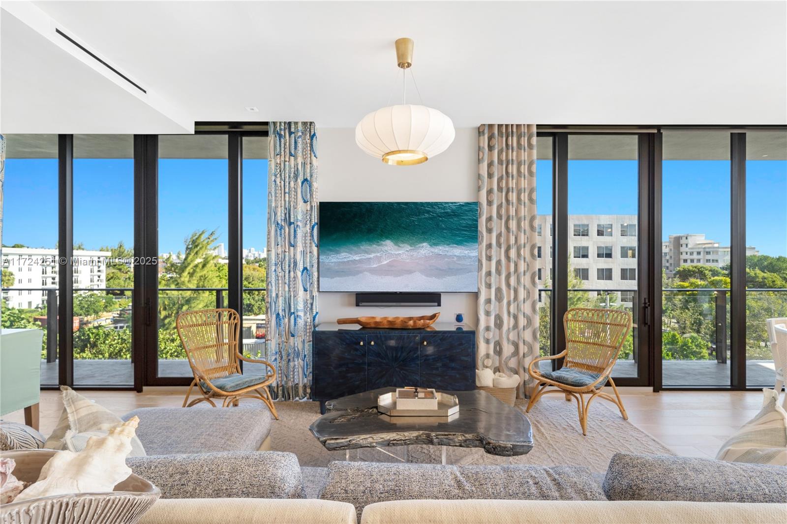 BRICKELLS FLAGLER - Residential