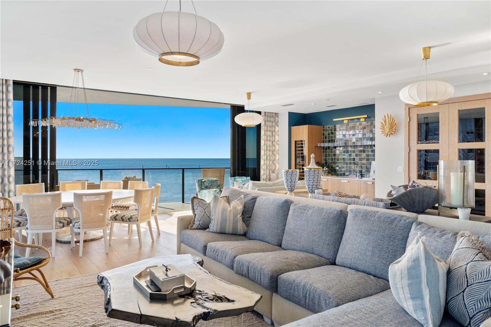 BRICKELLS FLAGLER - Residential