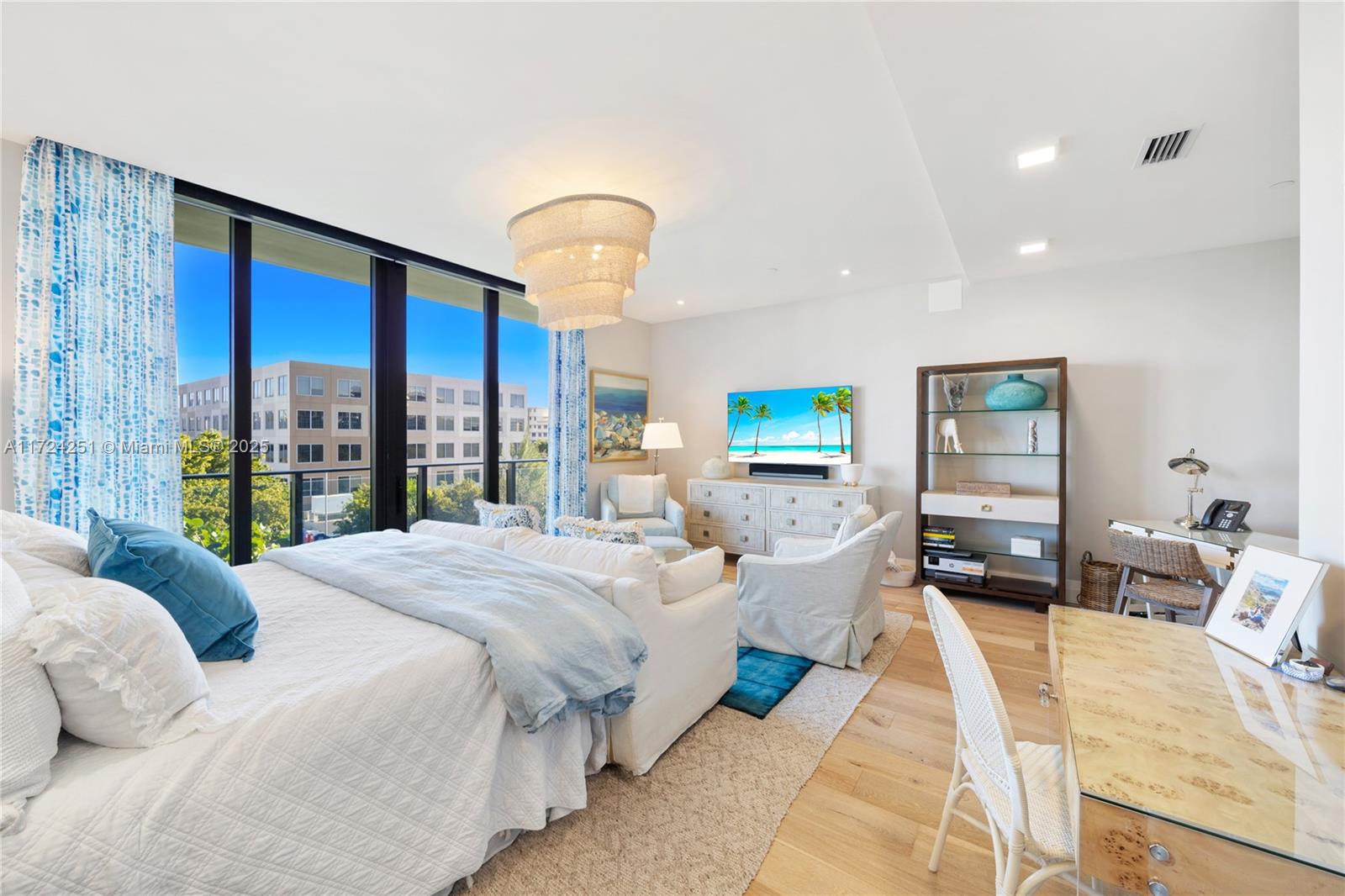 BRICKELLS FLAGLER - Residential