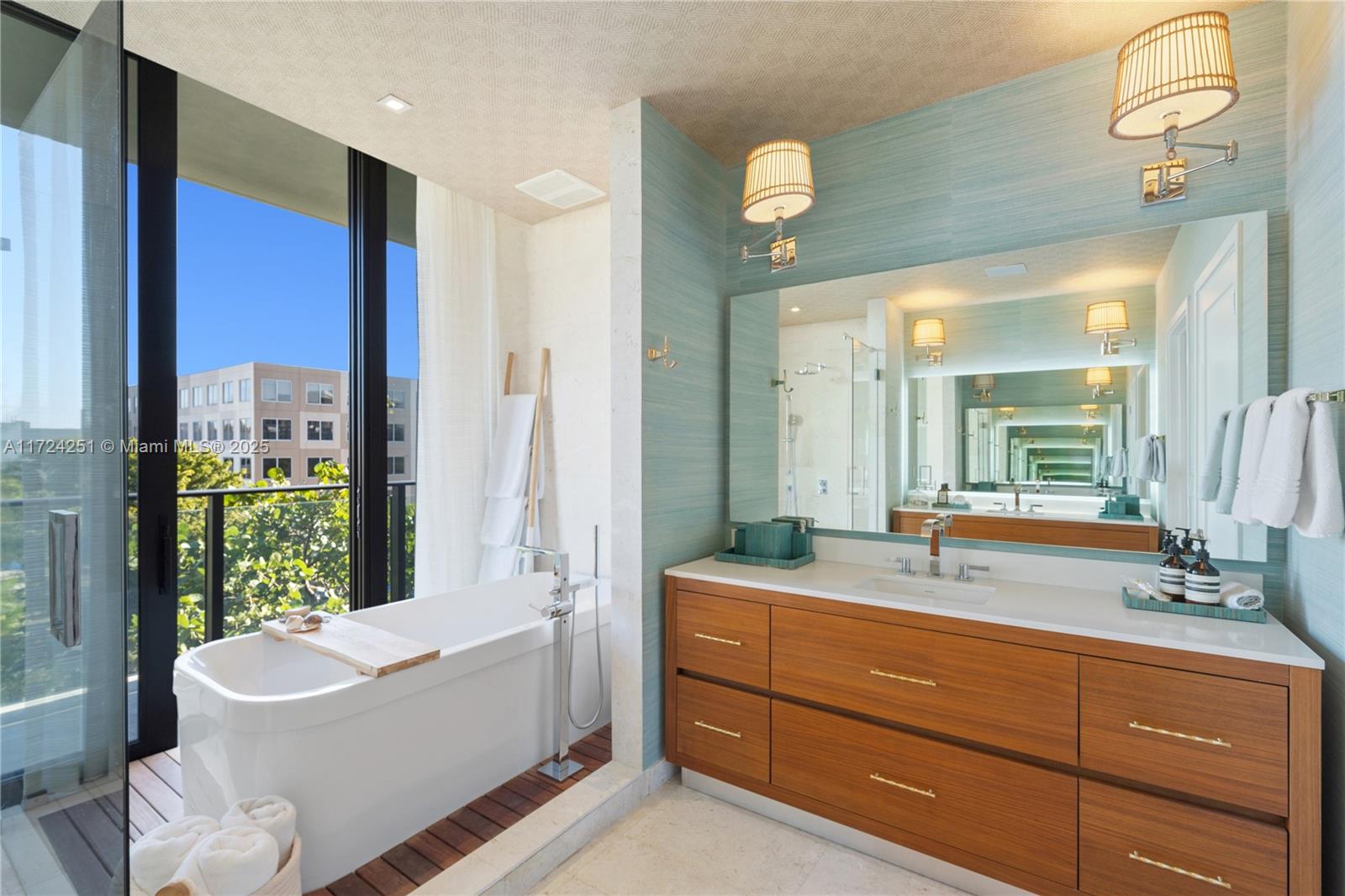 BRICKELLS FLAGLER - Residential