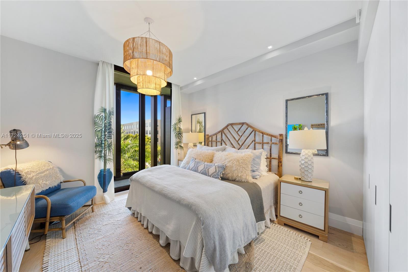 BRICKELLS FLAGLER - Residential