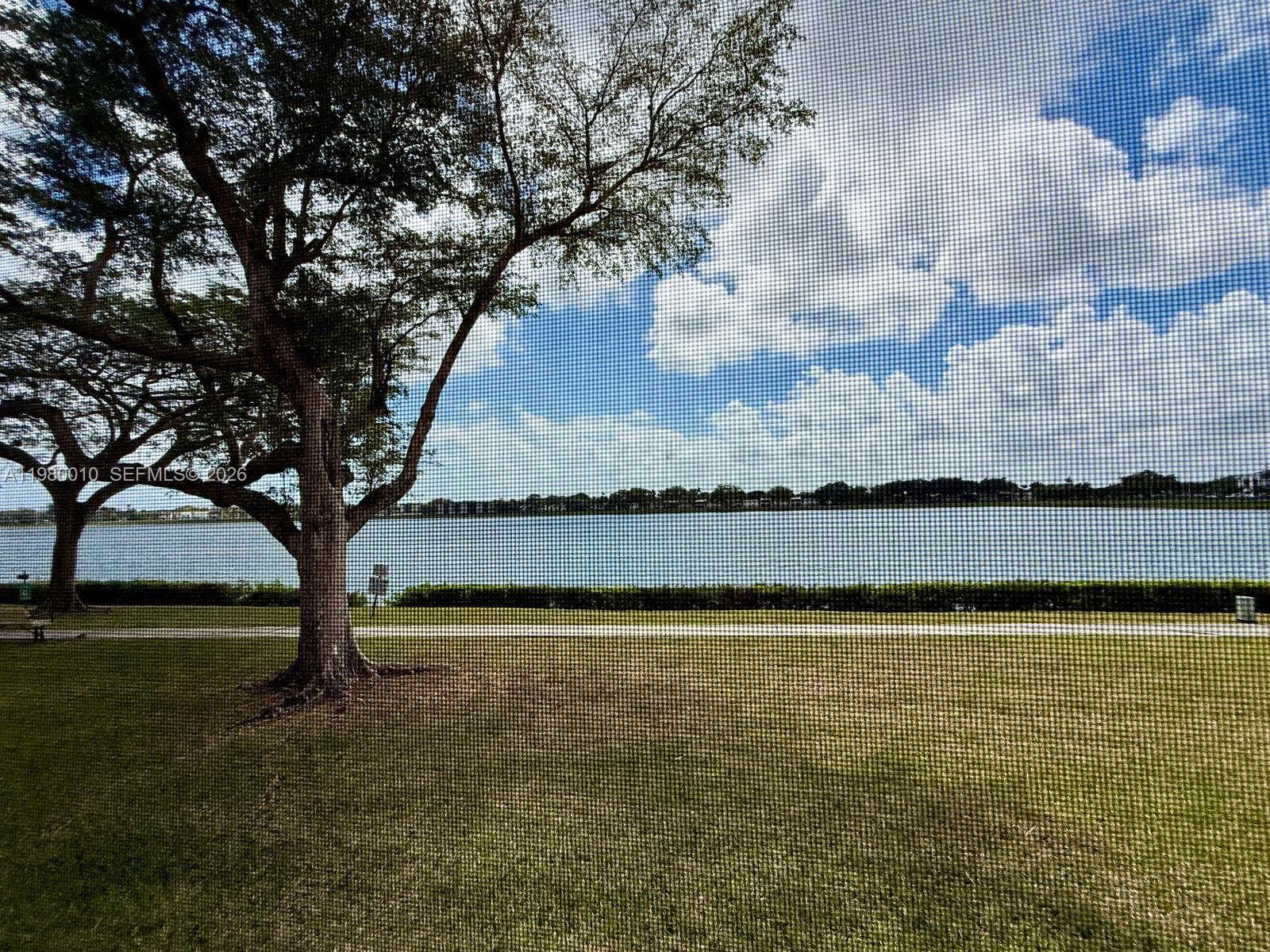 LAKEVIEW OF THE CALF CLUB - Residential Lease