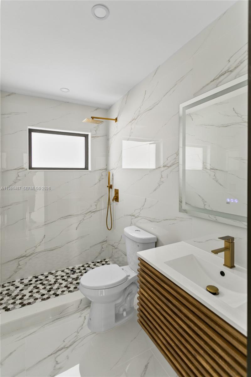 PALM SPRINGS SUB SEC 3 - - Residential