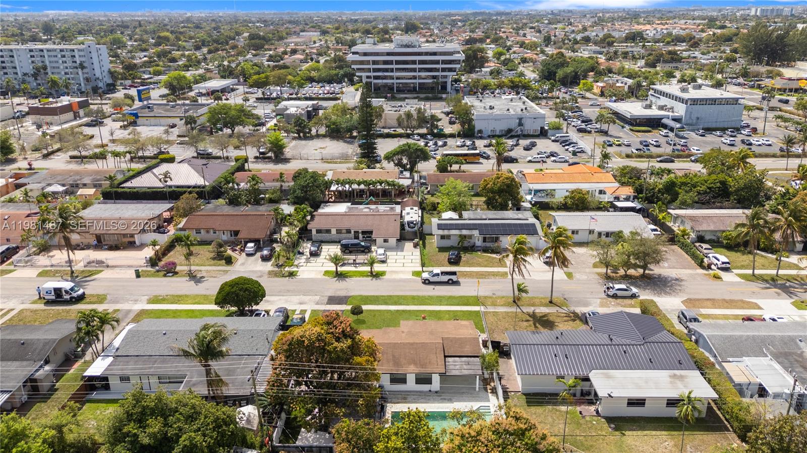 PALM SPRINGS SUB SEC 3 - - Residential