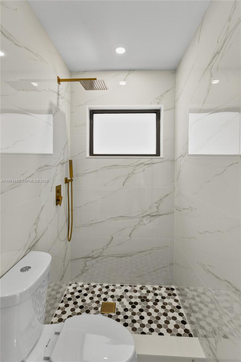 PALM SPRINGS SUB SEC 3 - - Residential