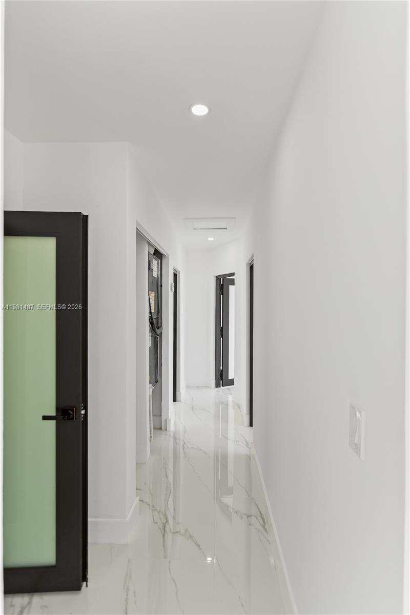 PALM SPRINGS SUB SEC 3 - - Residential