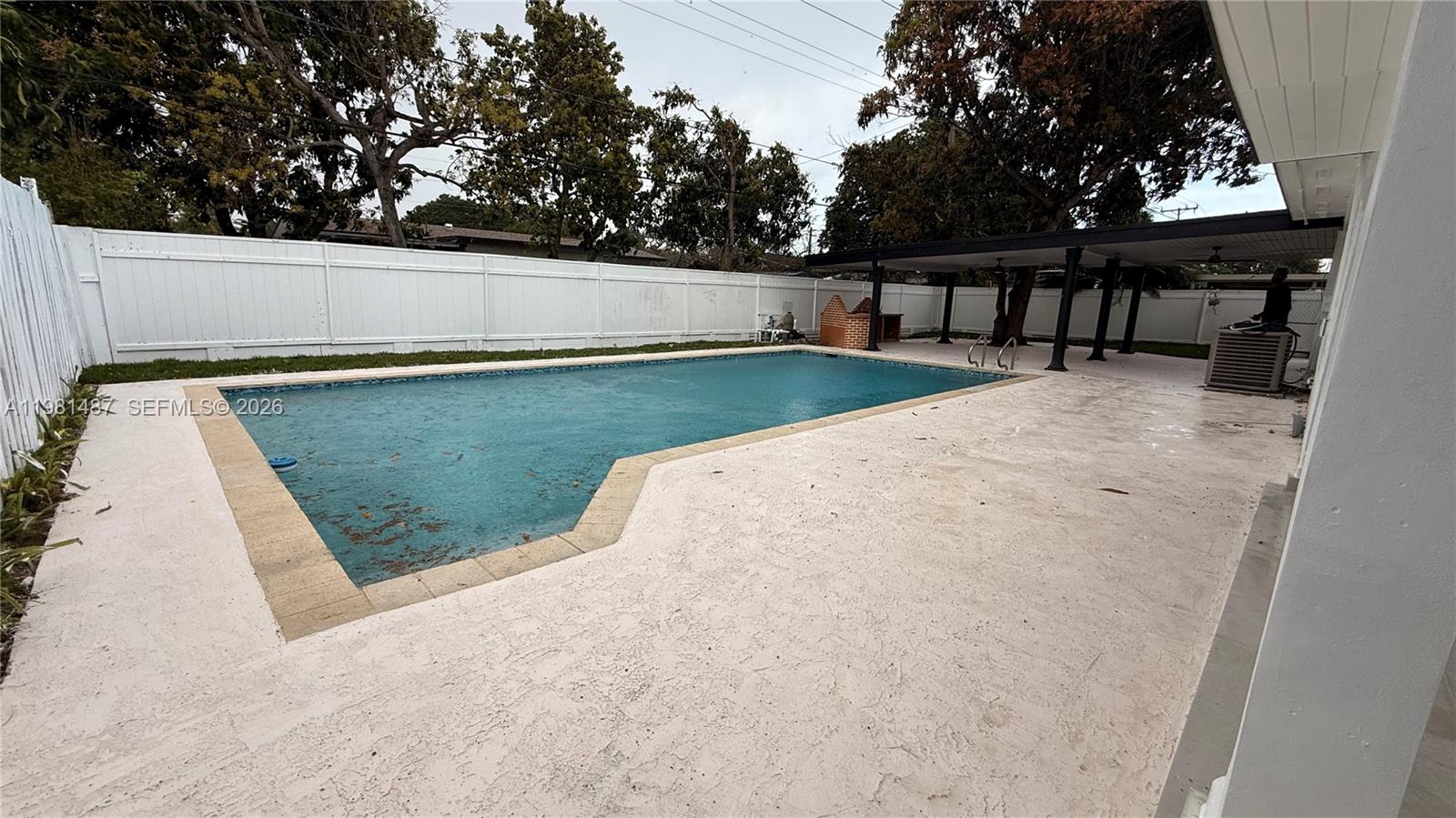 PALM SPRINGS SUB SEC 3 - - Residential