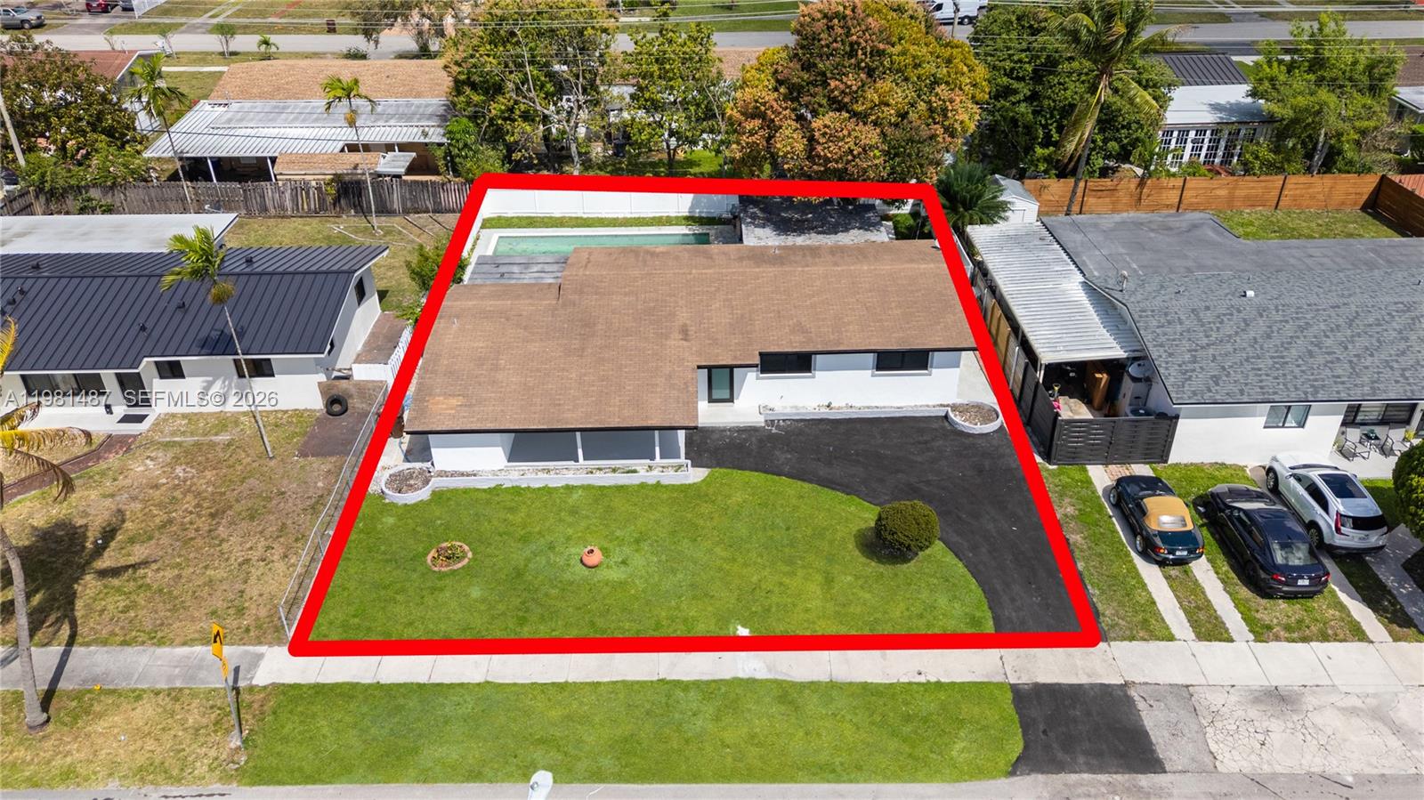 PALM SPRINGS SUB SEC 3 - - Residential