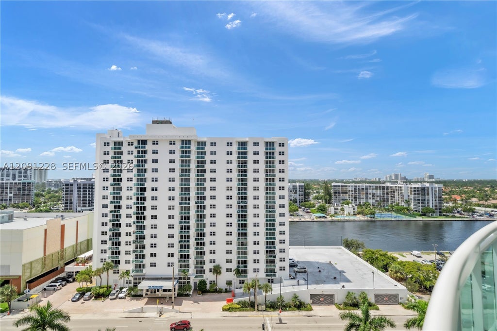 Photo of 3001 S Ocean Dr #1237, Hollywood, FL 33019 (MLS # A12091228)