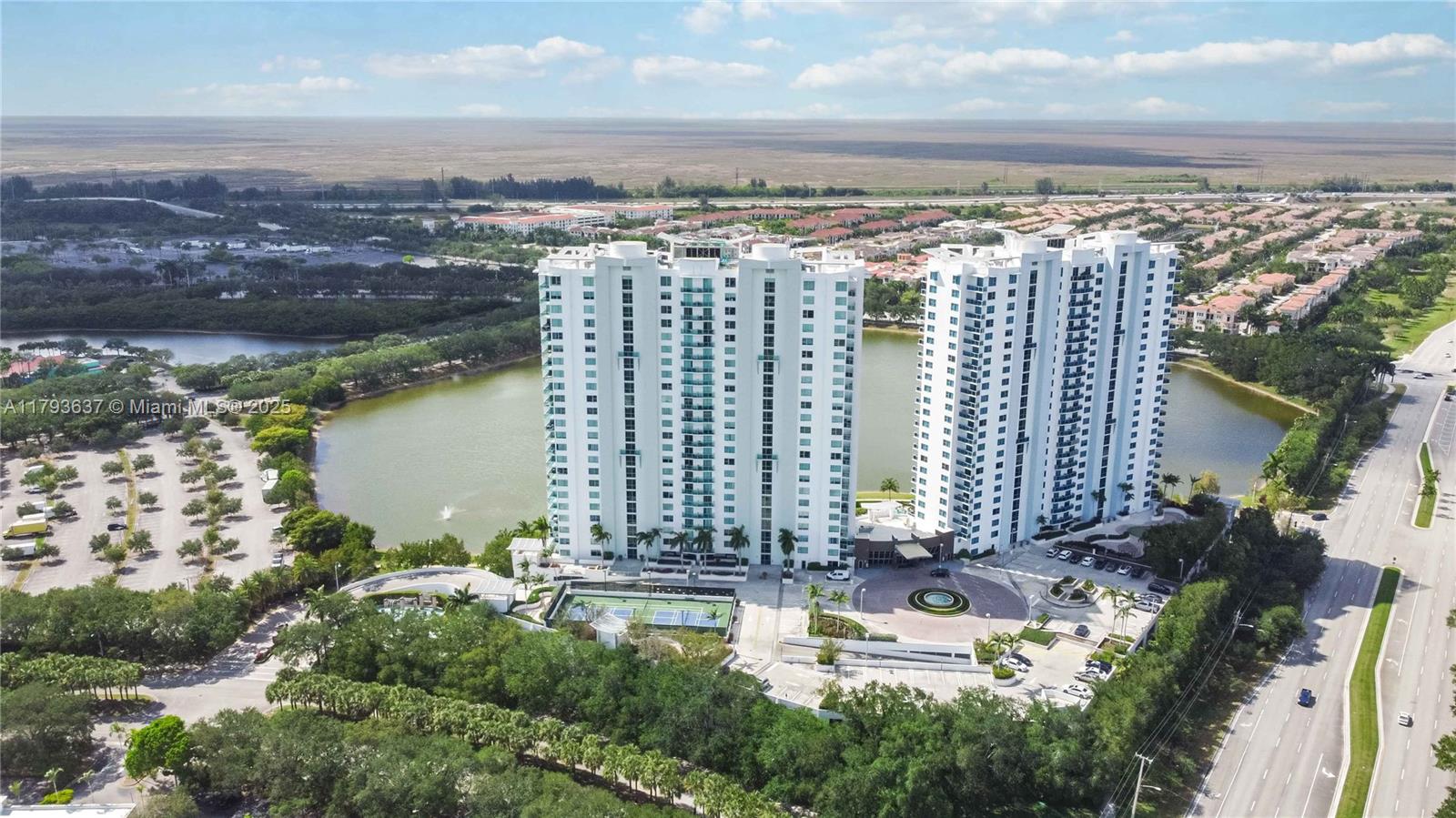 TAO SAWGRASS CONDOMINIUM - Residential