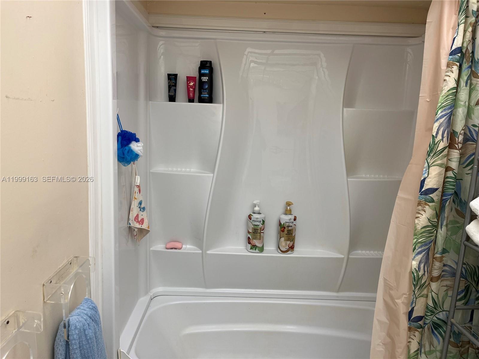 MISSIONWOOD AT MIRAMAR CO - Residential