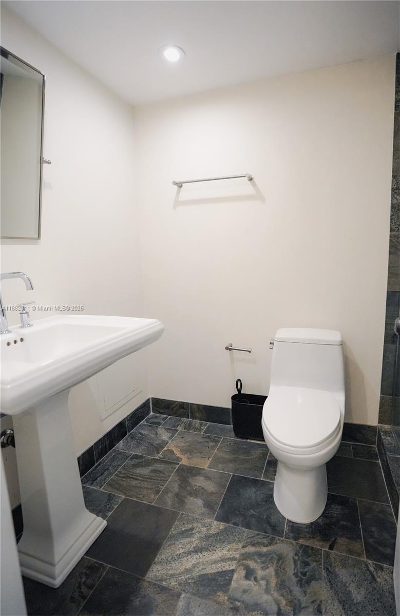 MAISON GRANDE CONDO - Residential Lease