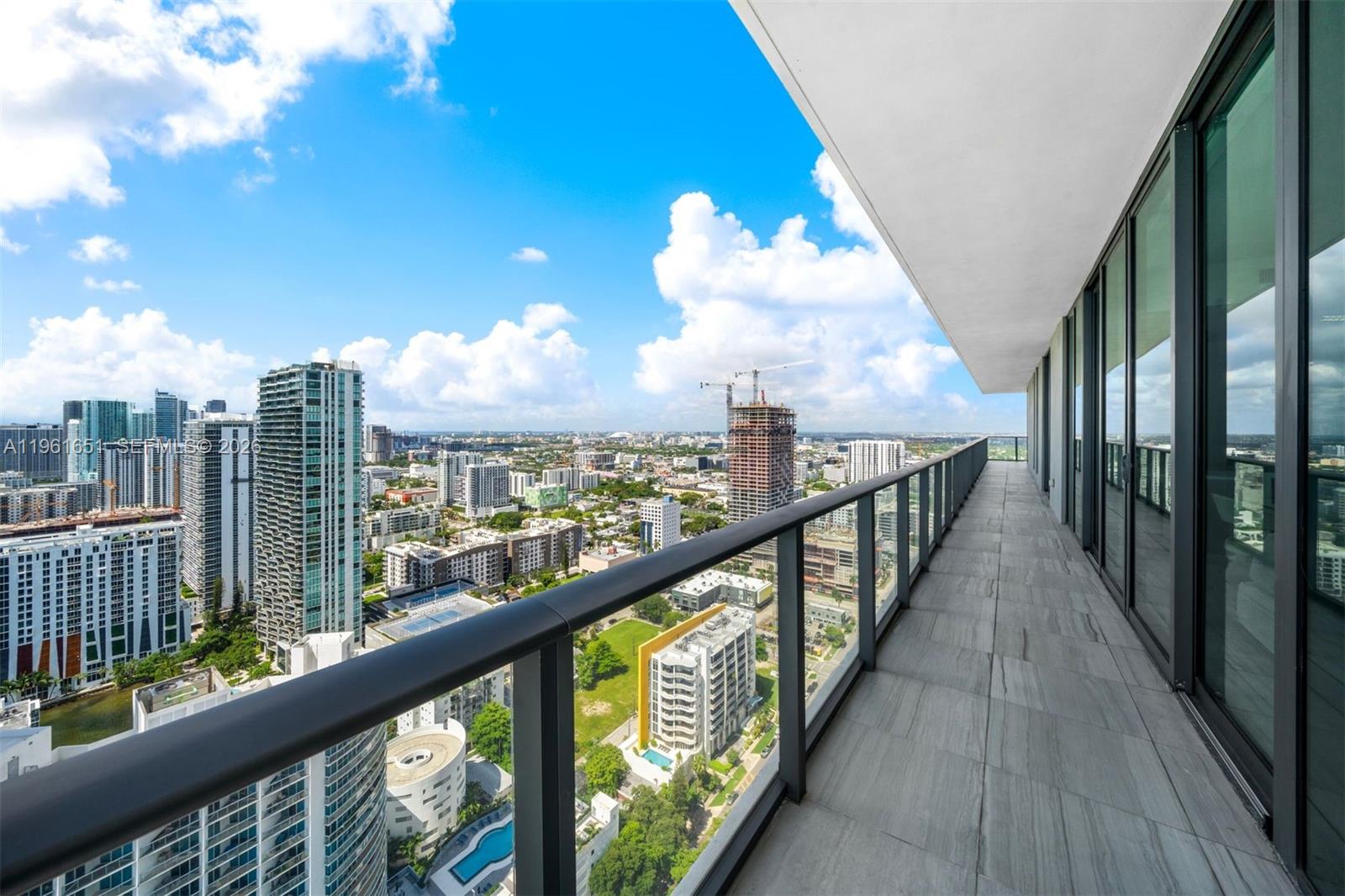 GRAN PARAISO CONDO - Residential