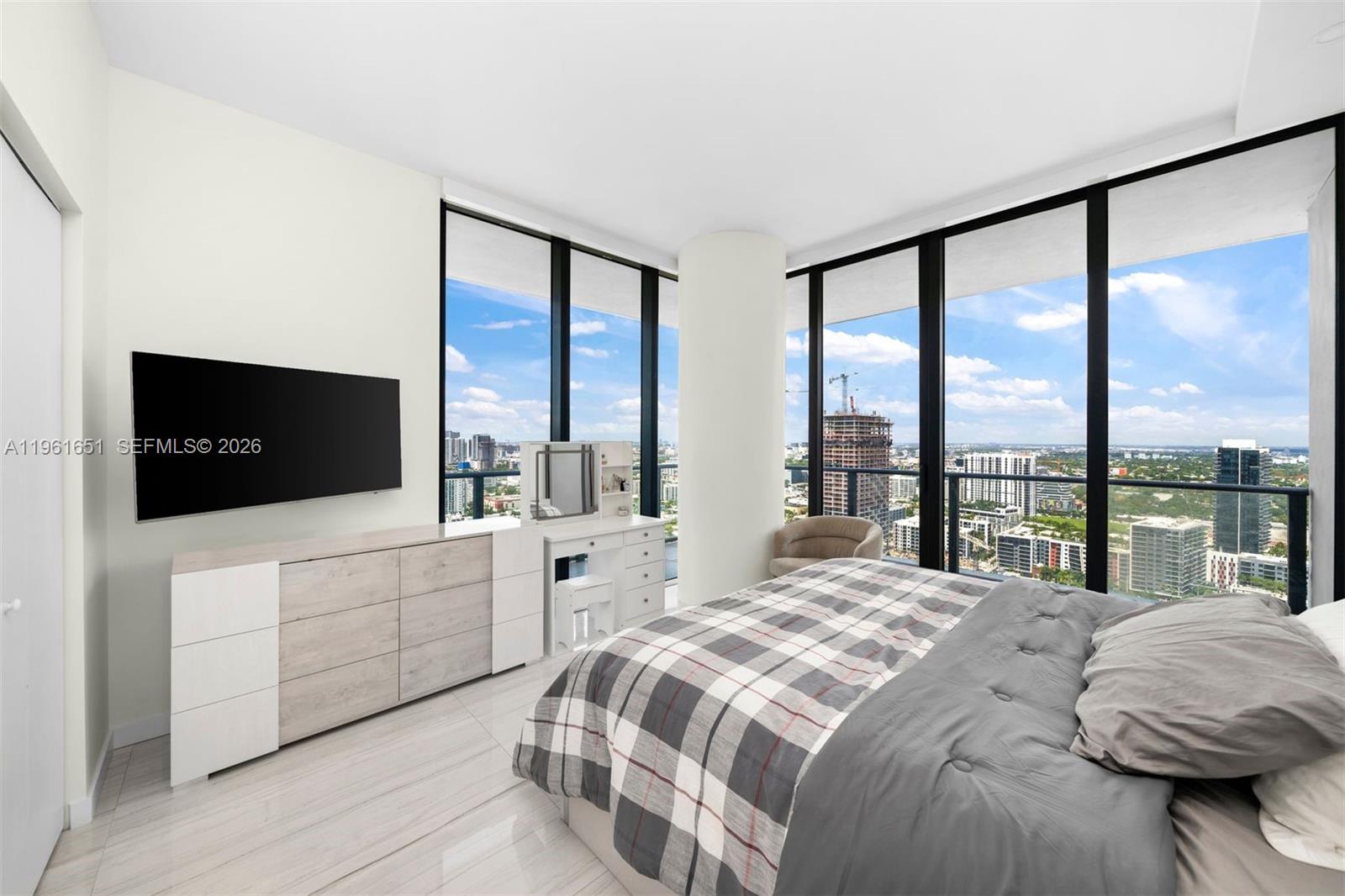 GRAN PARAISO CONDO - Residential