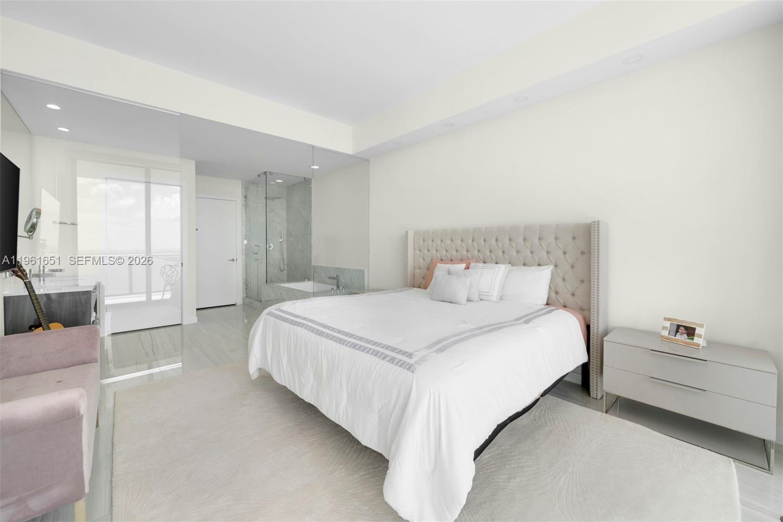 GRAN PARAISO CONDO - Residential