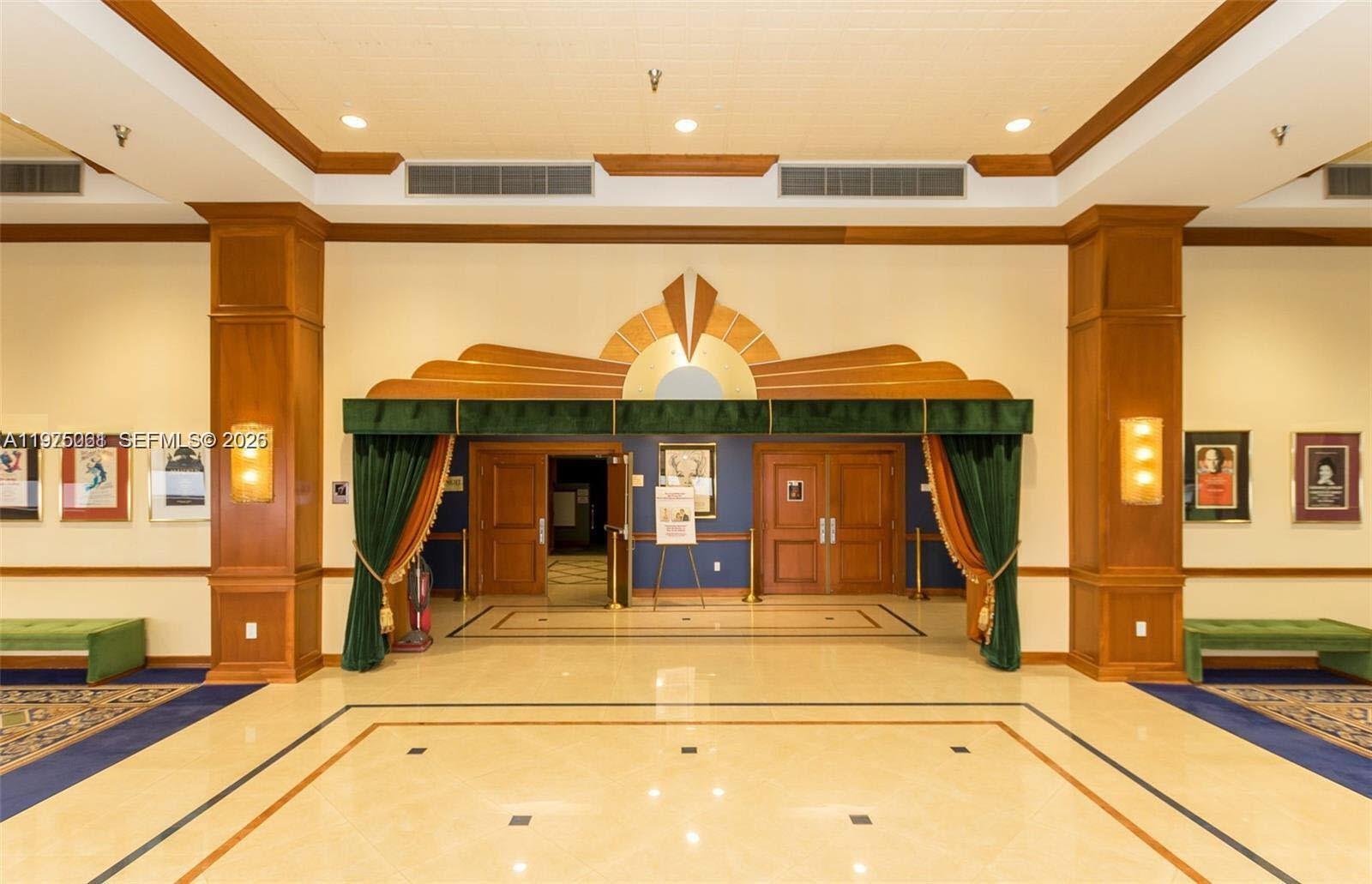 CAMBRIDGE AT CENTURY VILL - Residential