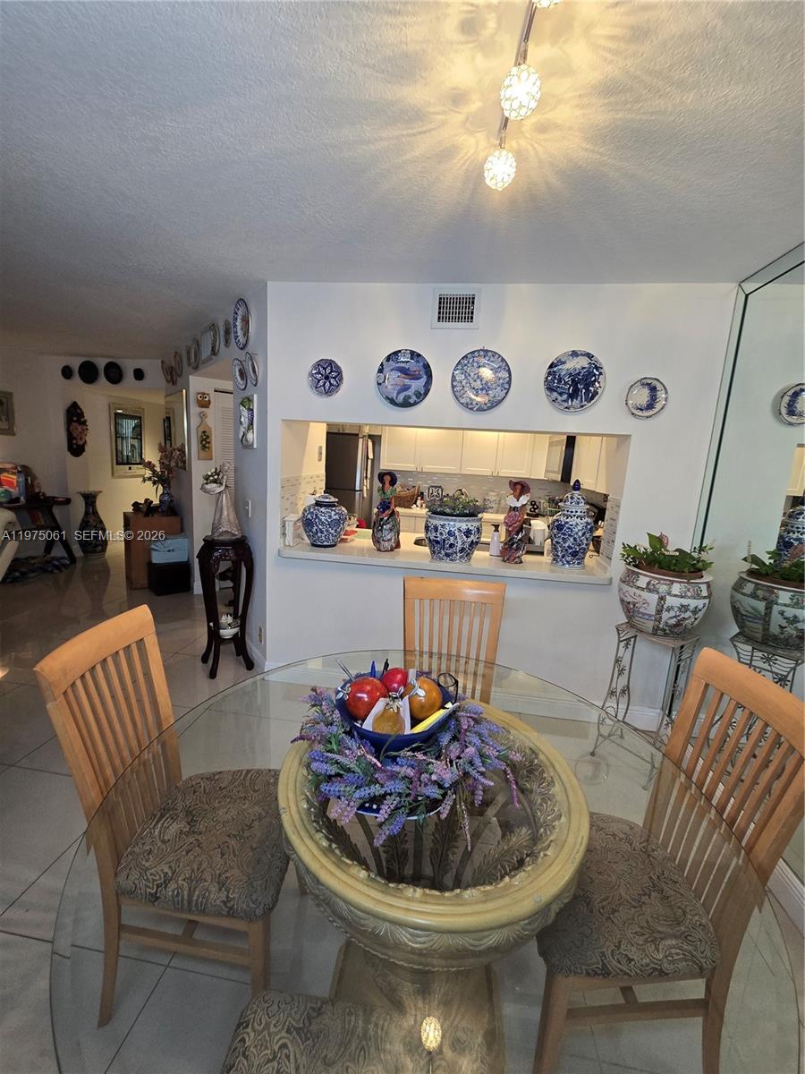 CAMBRIDGE AT CENTURY VILL - Residential