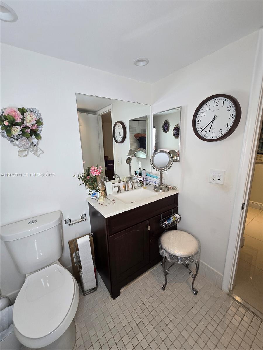 CAMBRIDGE AT CENTURY VILL - Residential