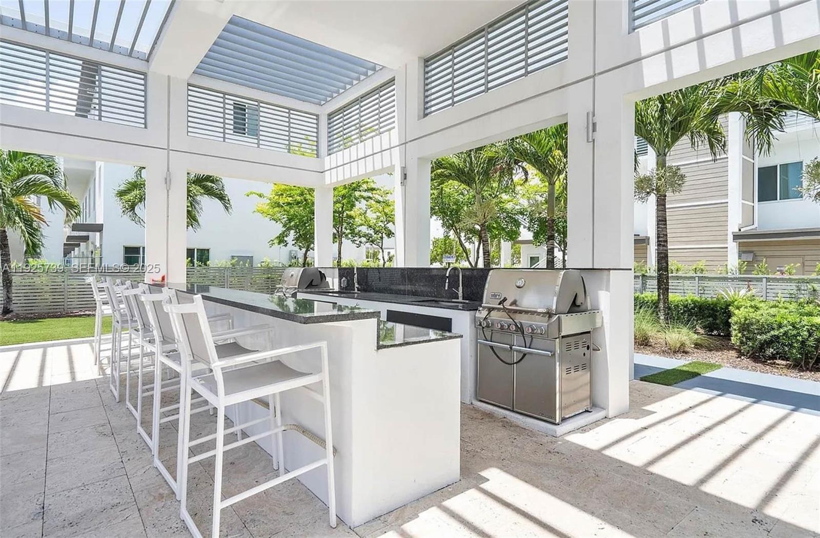 LANDMARK AT DORAL CENTRAL - Residential