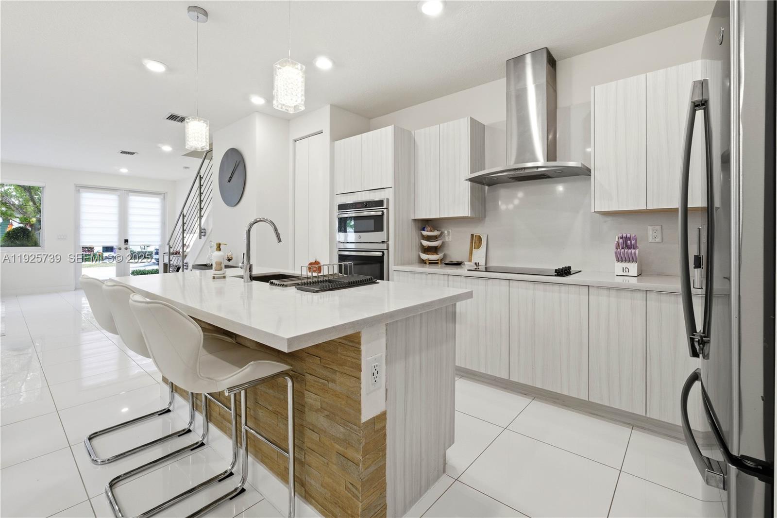 LANDMARK AT DORAL CENTRAL - Residential