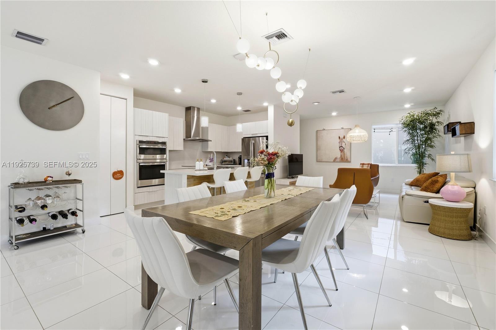 LANDMARK AT DORAL CENTRAL - Residential