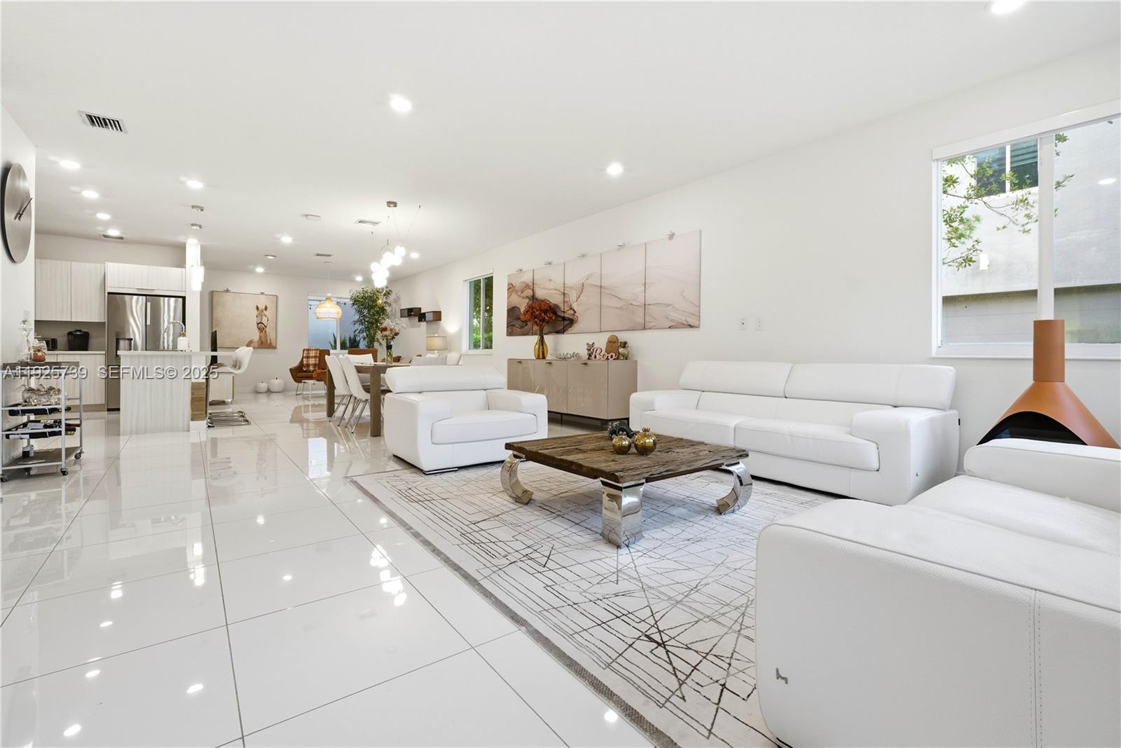 LANDMARK AT DORAL CENTRAL - Residential