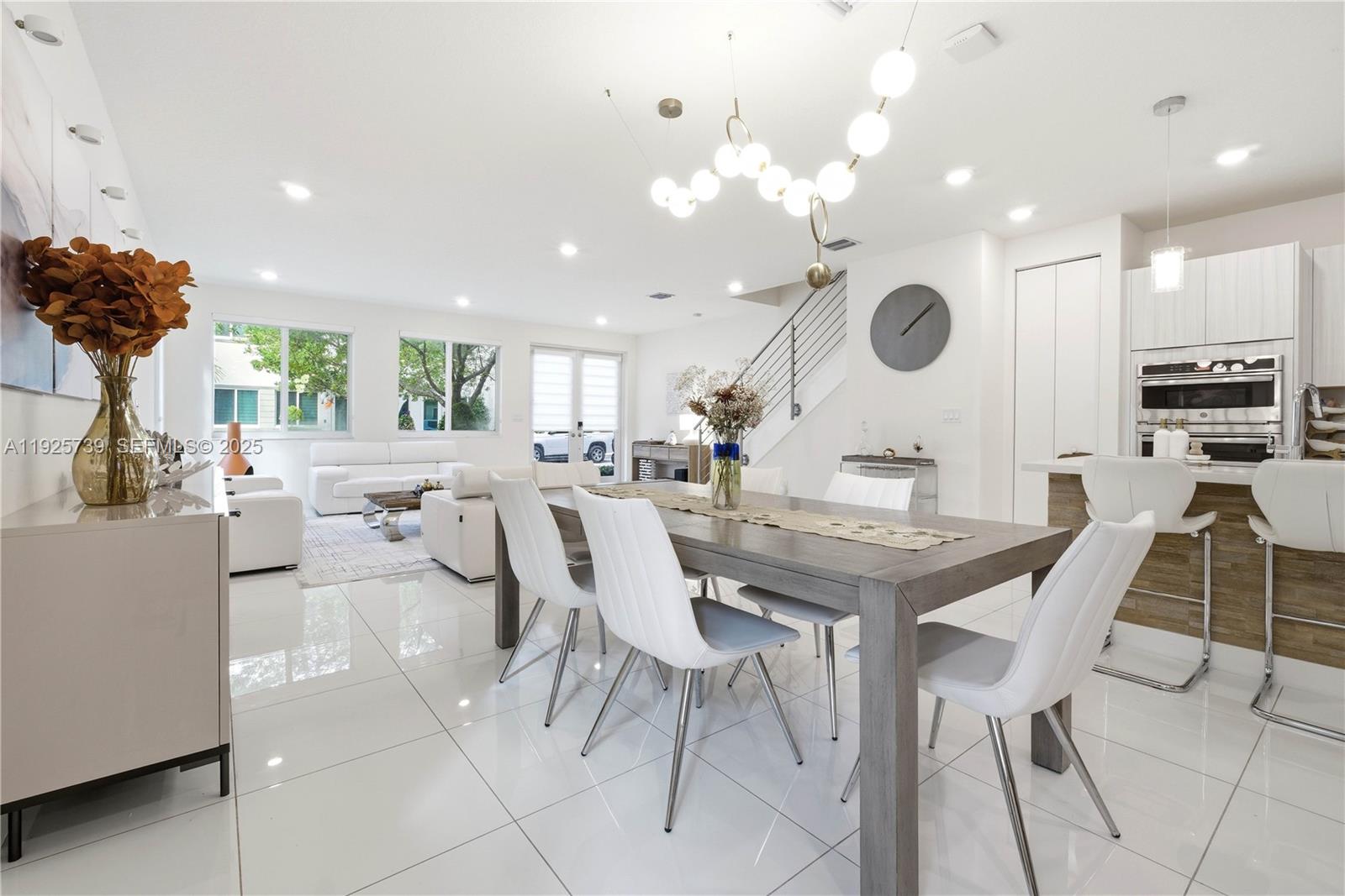 LANDMARK AT DORAL CENTRAL - Residential