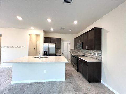 Townhouse in Hollywood FL 1504 Myrtle Oak Ter Ter 7.jpg