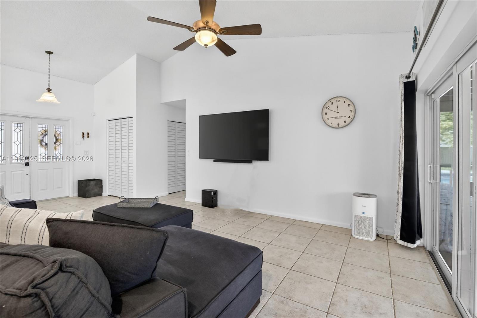 WELLEBY UNIT EIGHT - Residential