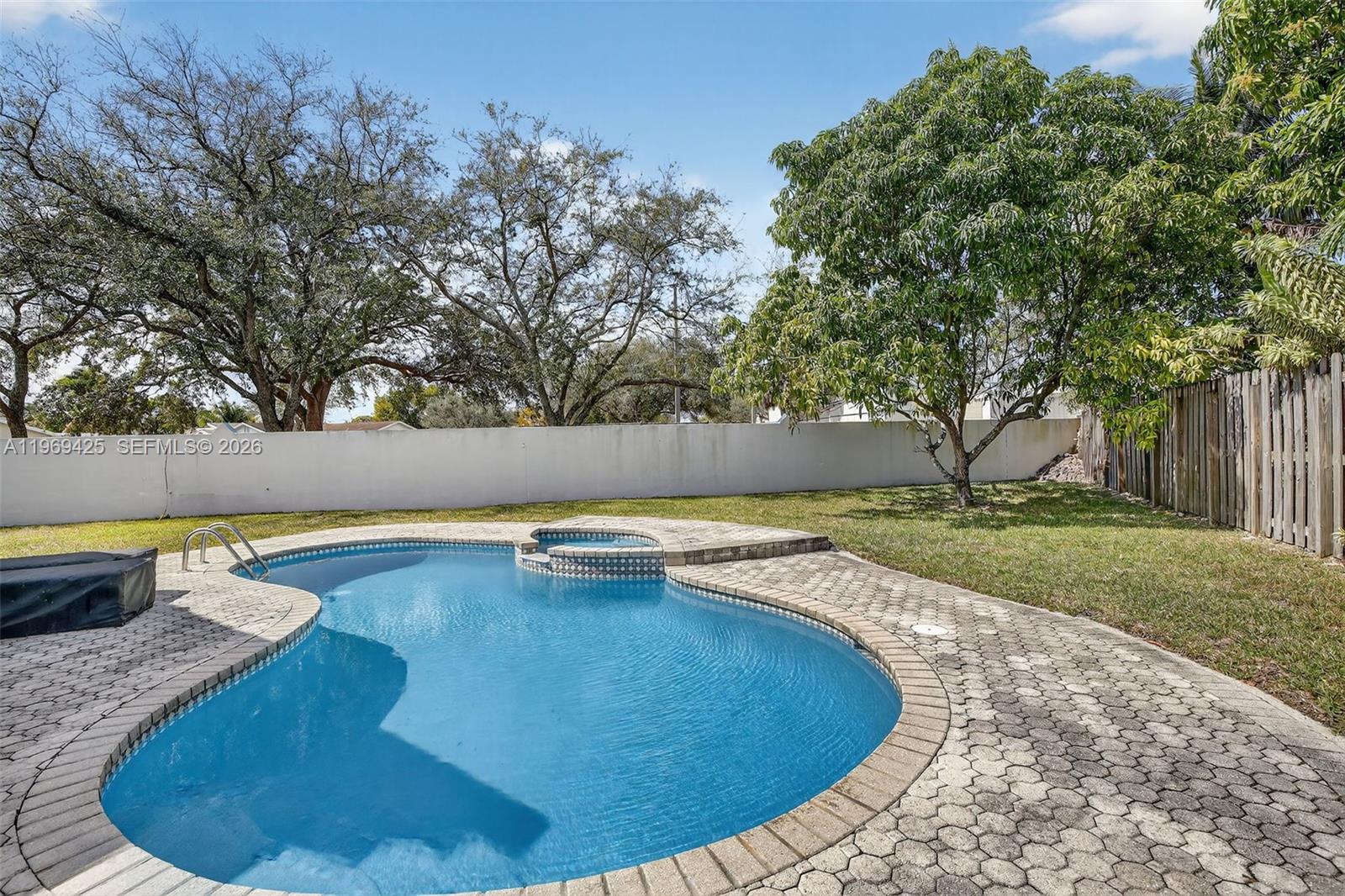 WELLEBY UNIT EIGHT - Residential