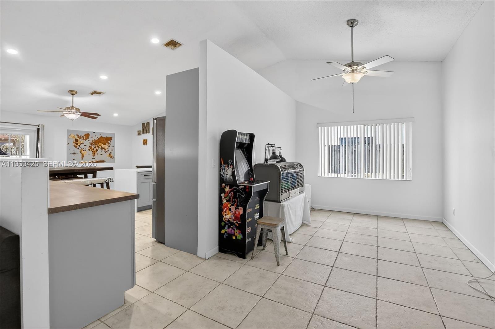 WELLEBY UNIT EIGHT - Residential