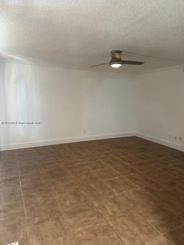 305 NE 16th St 3