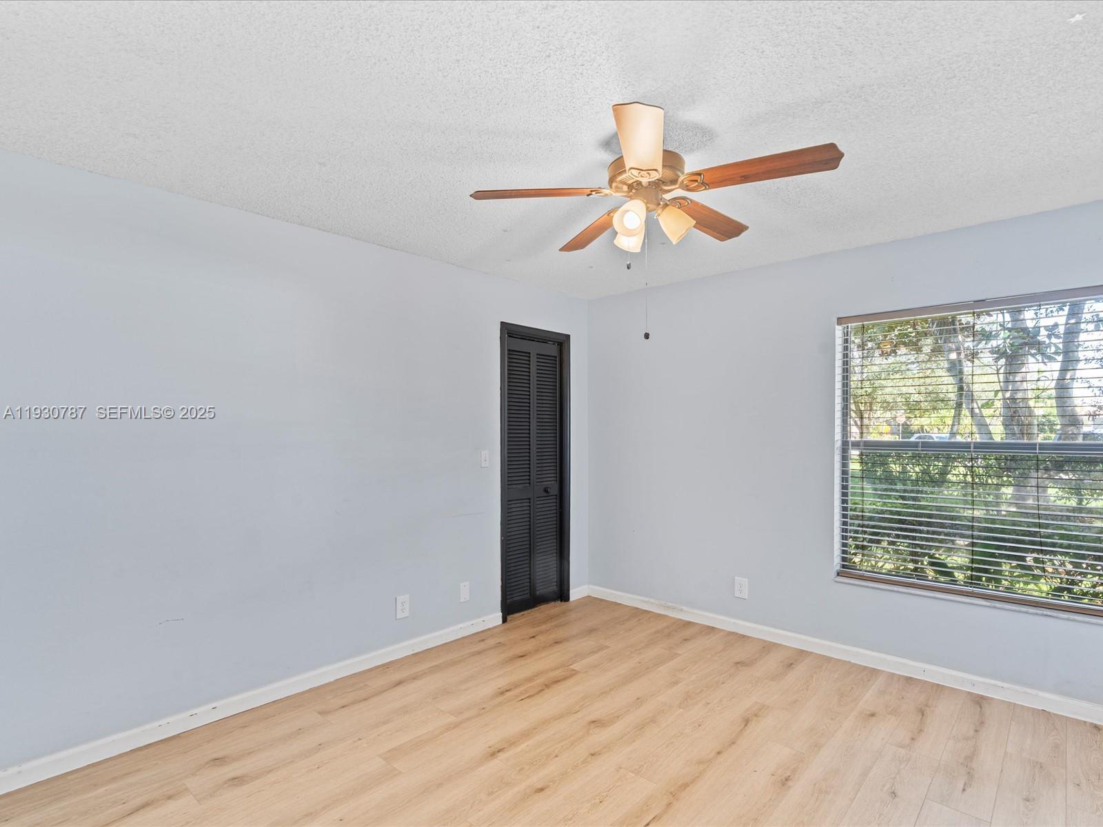 CORAL SPRINGS COUNTRY CLU - Residential