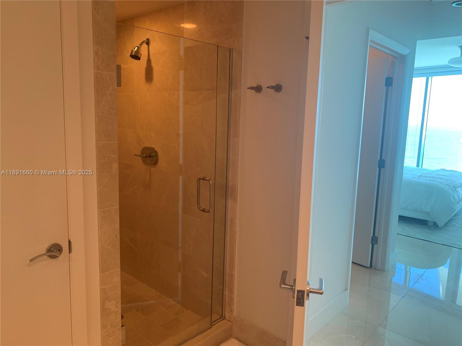 JADE BEACH CONDO - Residential Lease