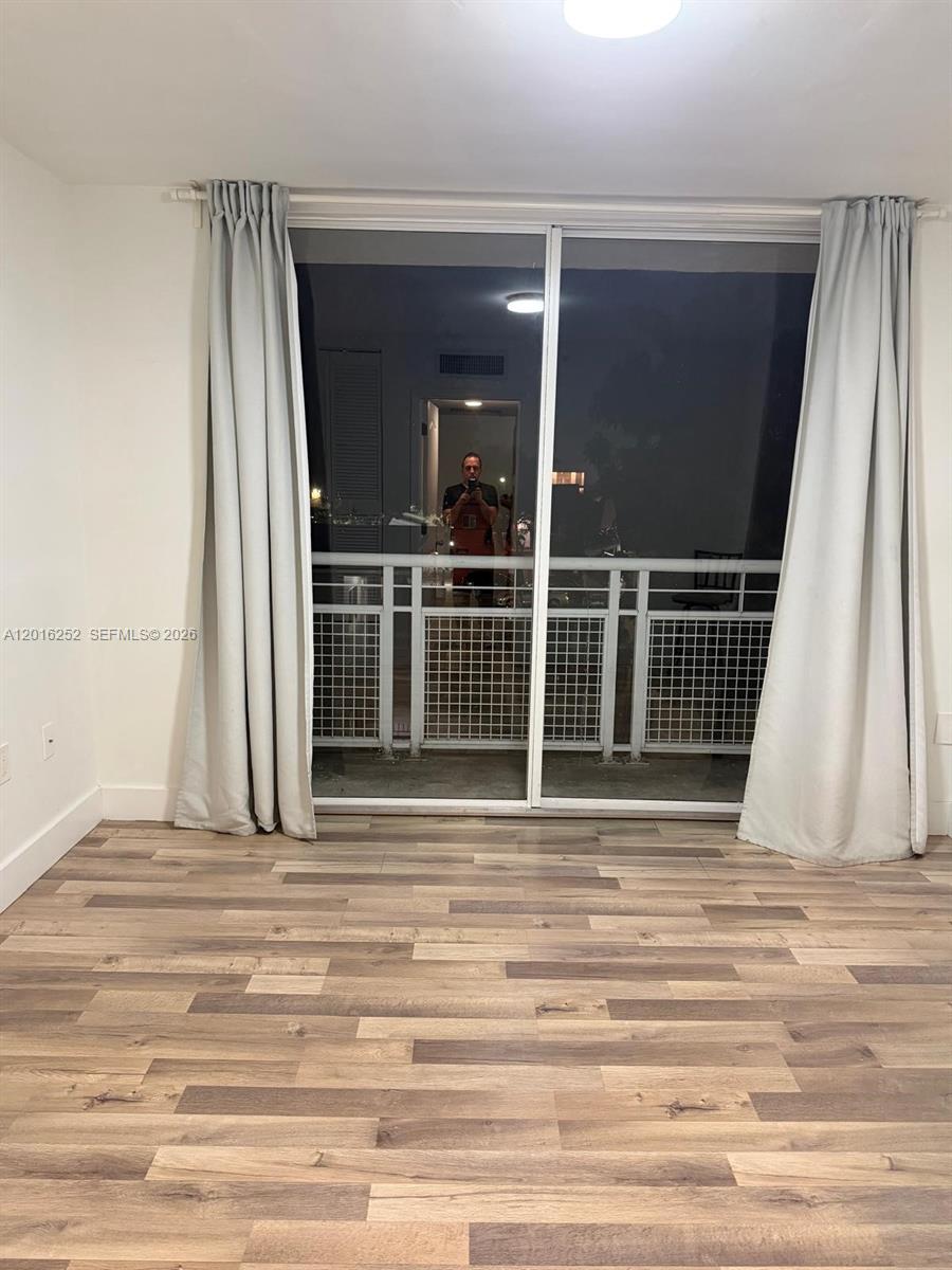 450 SW 3rd St 8
