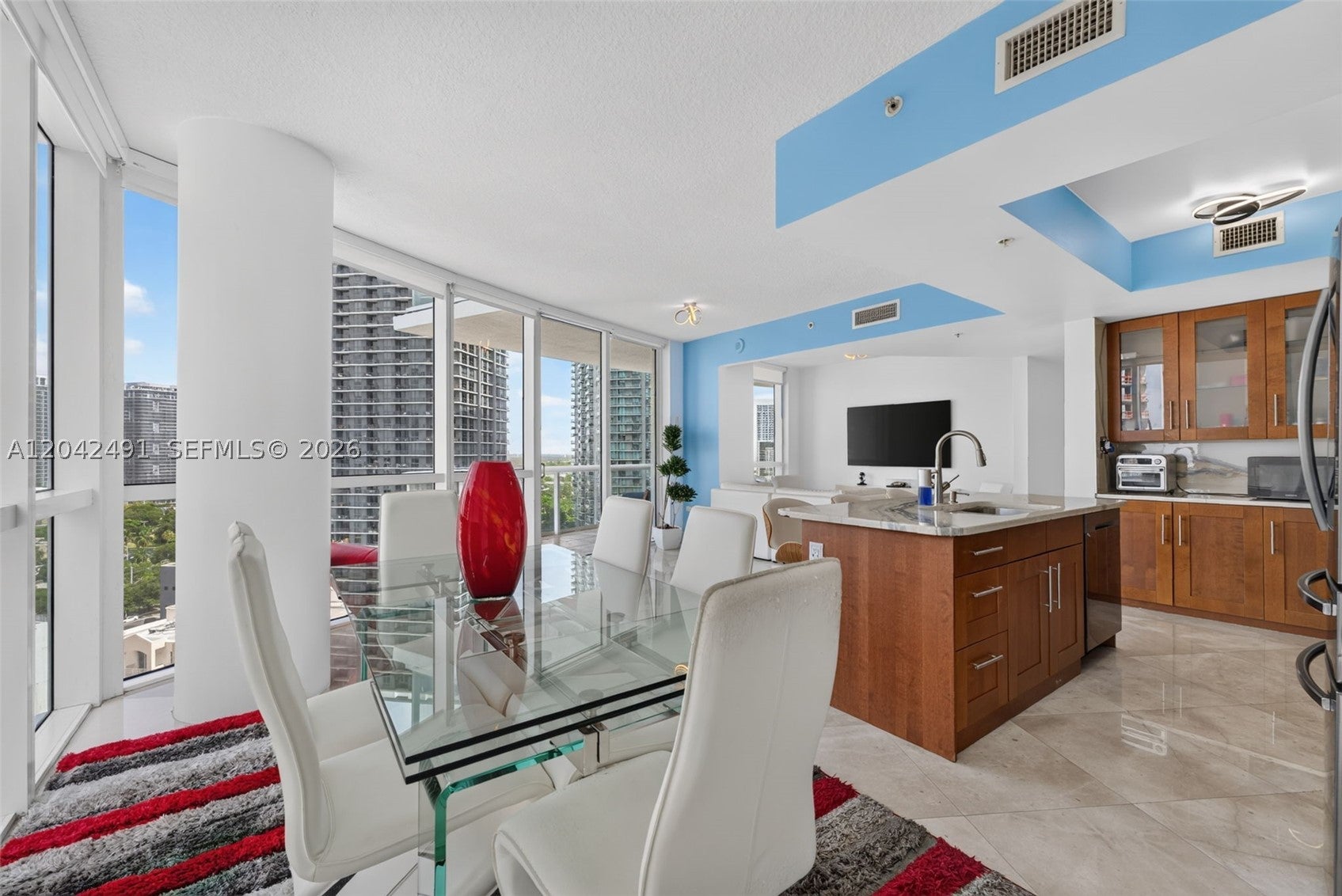 480 NE 30th St 1807