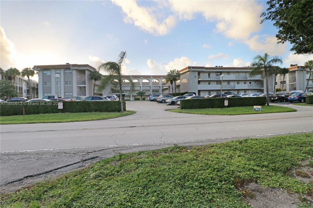 Photo of 5601 NW 2nd Ave #ONE, Boca Raton, FL 33487 (MLS # A11850613)
