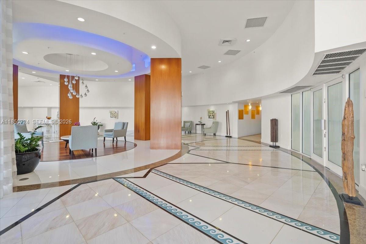 LA GORCE PALACE CONDO - Residential