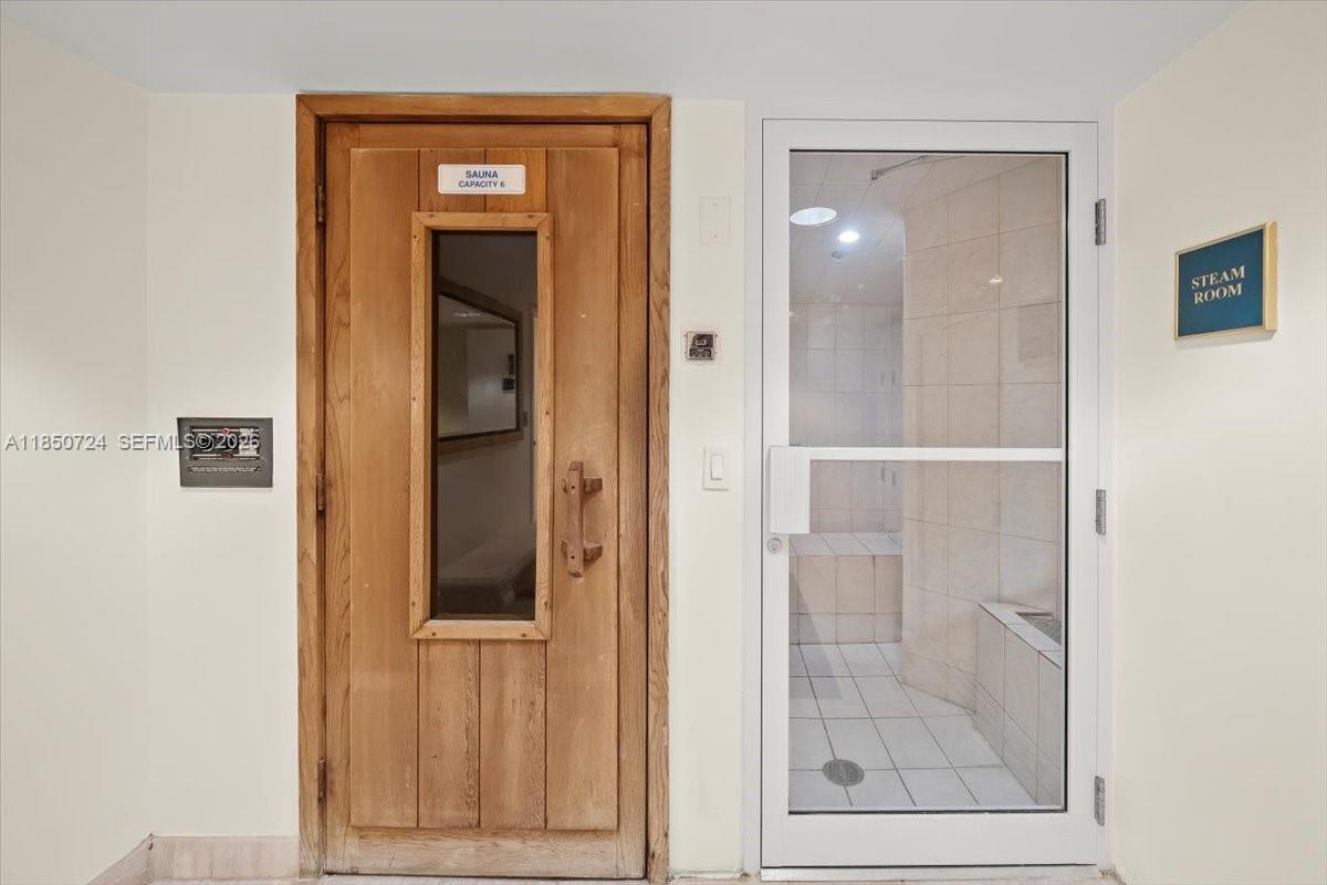 LA GORCE PALACE CONDO - Residential