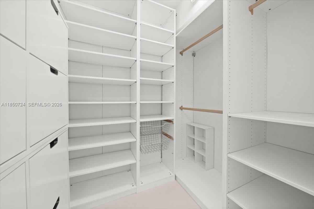 LA GORCE PALACE CONDO - Residential