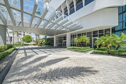 6301 Collins Ave 2705 Miami Beach FL 33141