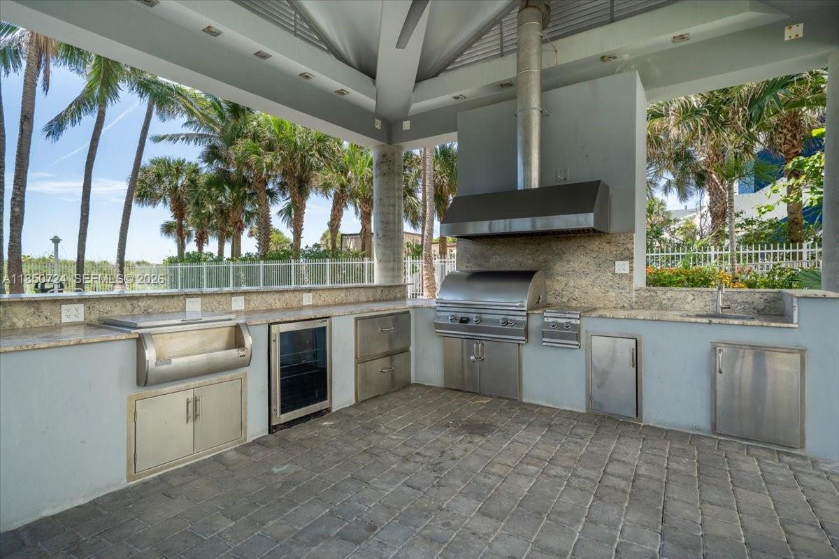 LA GORCE PALACE CONDO - Residential