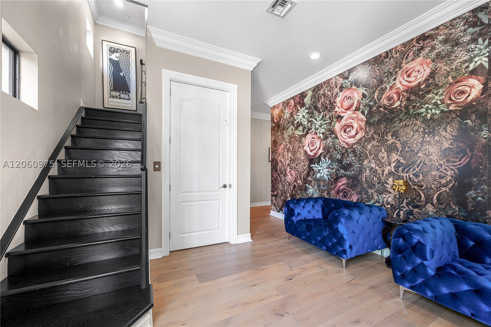 2106 SE 7th St 2106
