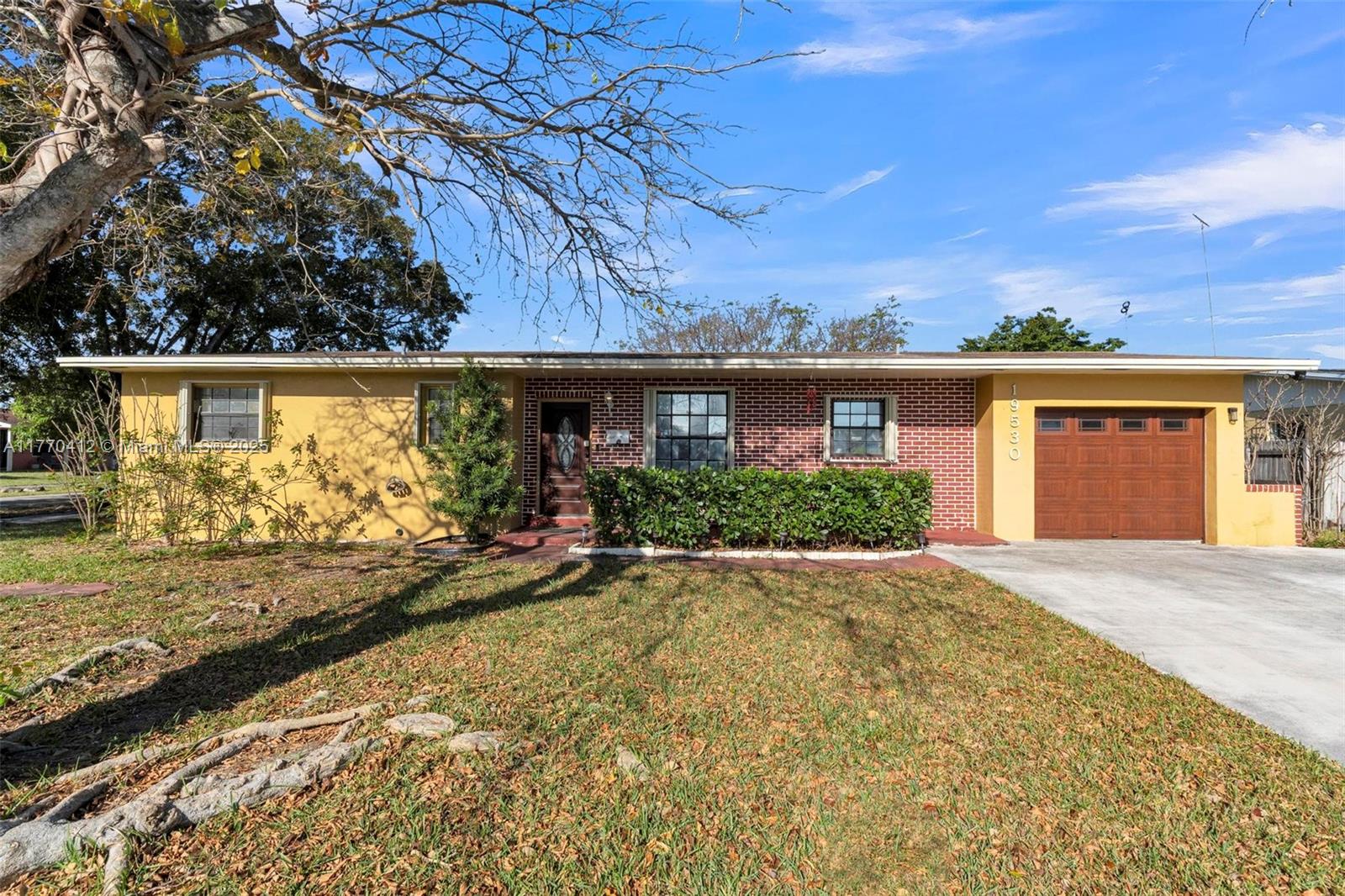 19530 Sw 117th Ct, Miami, Broward County, Florida - 4 Bedrooms  
2 Bathrooms - 