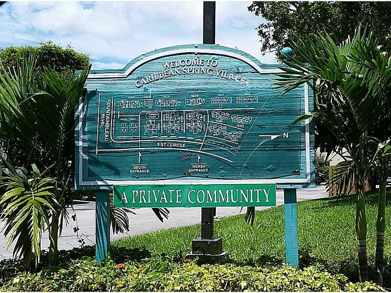 Very nice unit, ready to move, beautiful Mexican Tiles, new remodeled bathroom and kitchen cabinets, VERY COZY!!!!!! Near New Shopping Fountain Square Center, READY TO SELL!!!