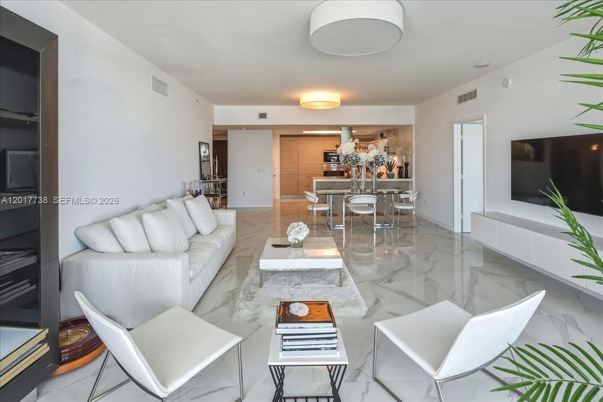 MARINA PALMS RESIDENCES N - Residential