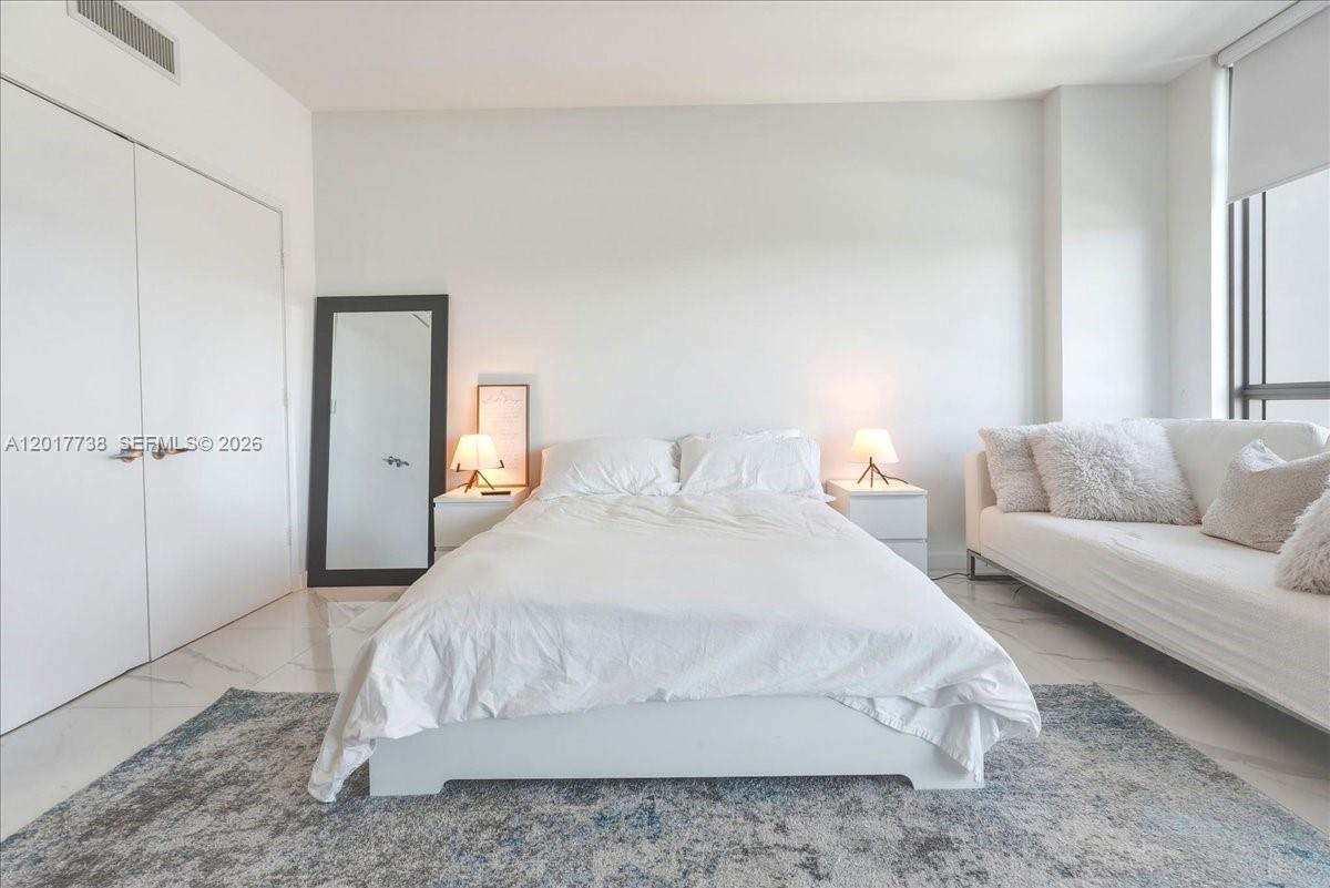 MARINA PALMS RESIDENCES N - Residential